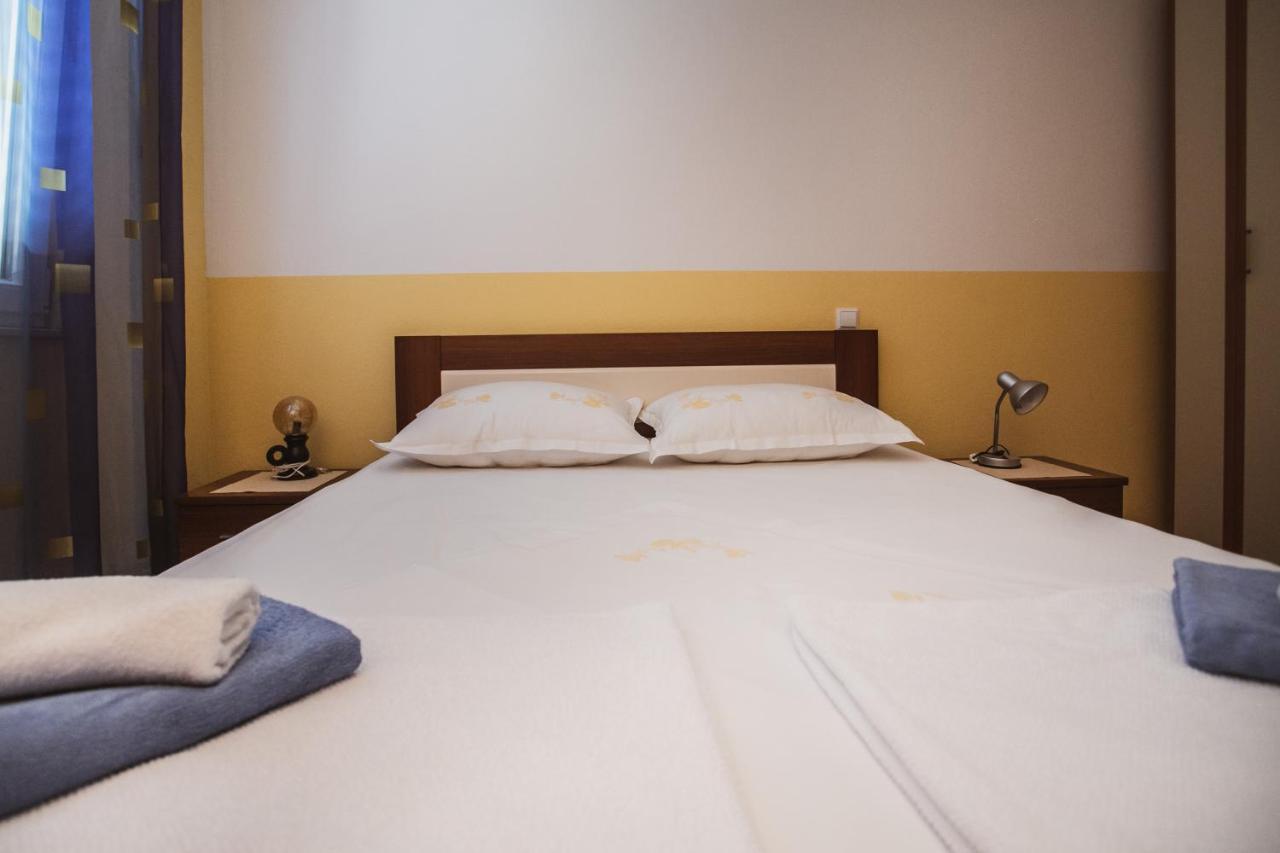 Comfort Sea View Apartment Dugi Rat Esterno foto